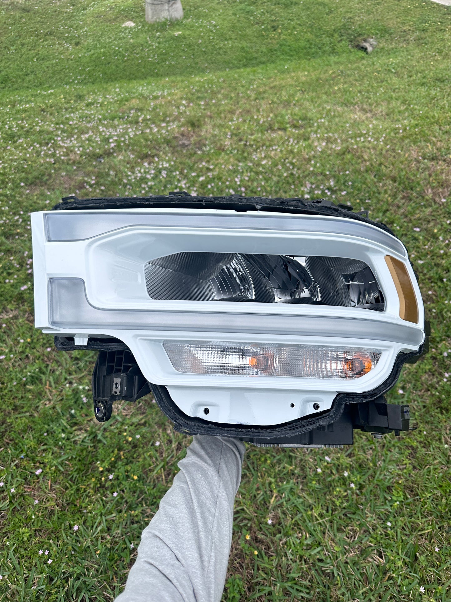 2019+ Dodge Ram BI-LED HD Headlights (mail in only)