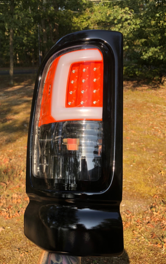 1994-2001 Dodge Ram 1500/2500/3500 Bar Style Painted Tail Lights